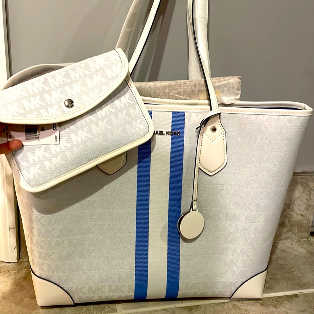 🎉Sale🎉 MK Eva Large Tote BNWT